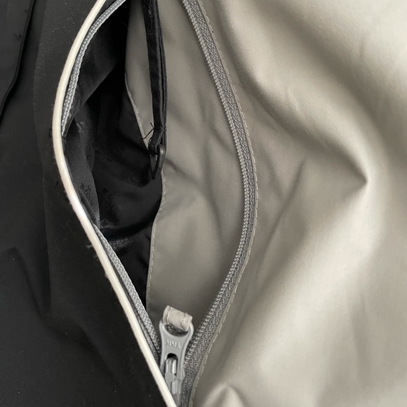 Columbia Women's Interchange Removable Hood Waterproof Jacket, Black, Medium - Picture 16 of 16